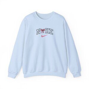 🎀 Light Blue Nike Sweatshirt – Pink Bow Logo – M to XL – Brand New